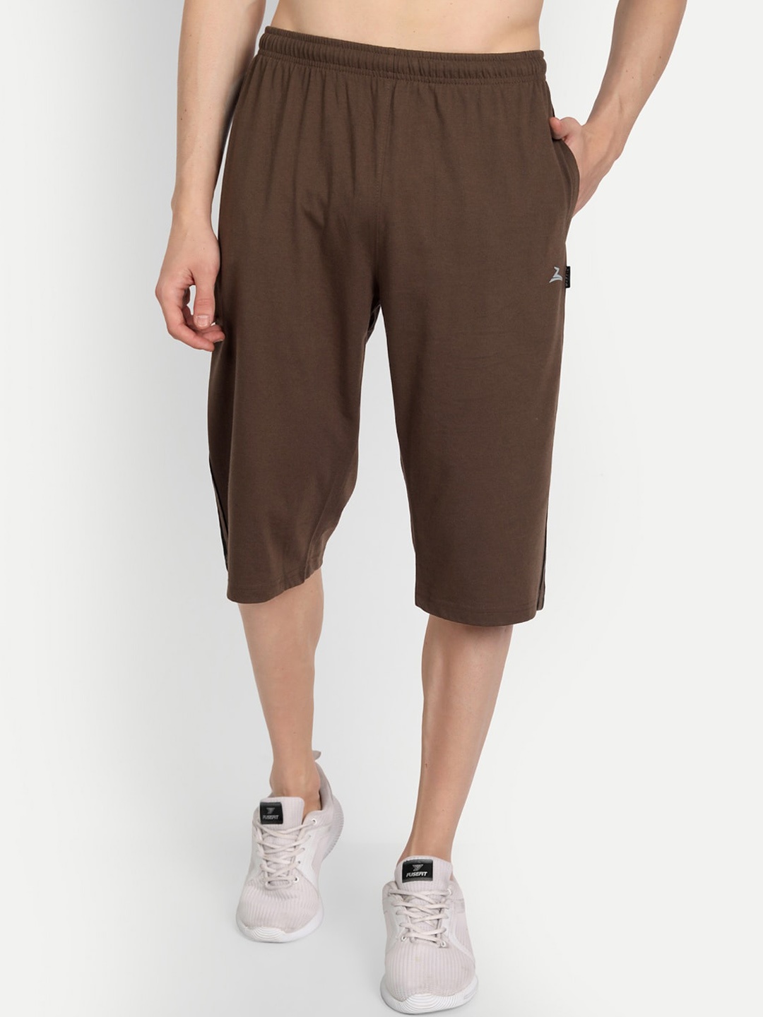 

ZEFFIT Men Mid-Rise Cotton Knee Length Outdoor Shorts, Coffee brown