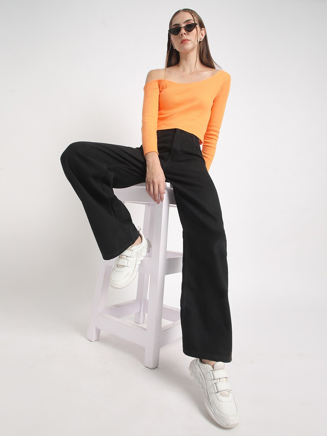

Bene Kleed One Shoulder Long Sleeves Crop Top, Orange