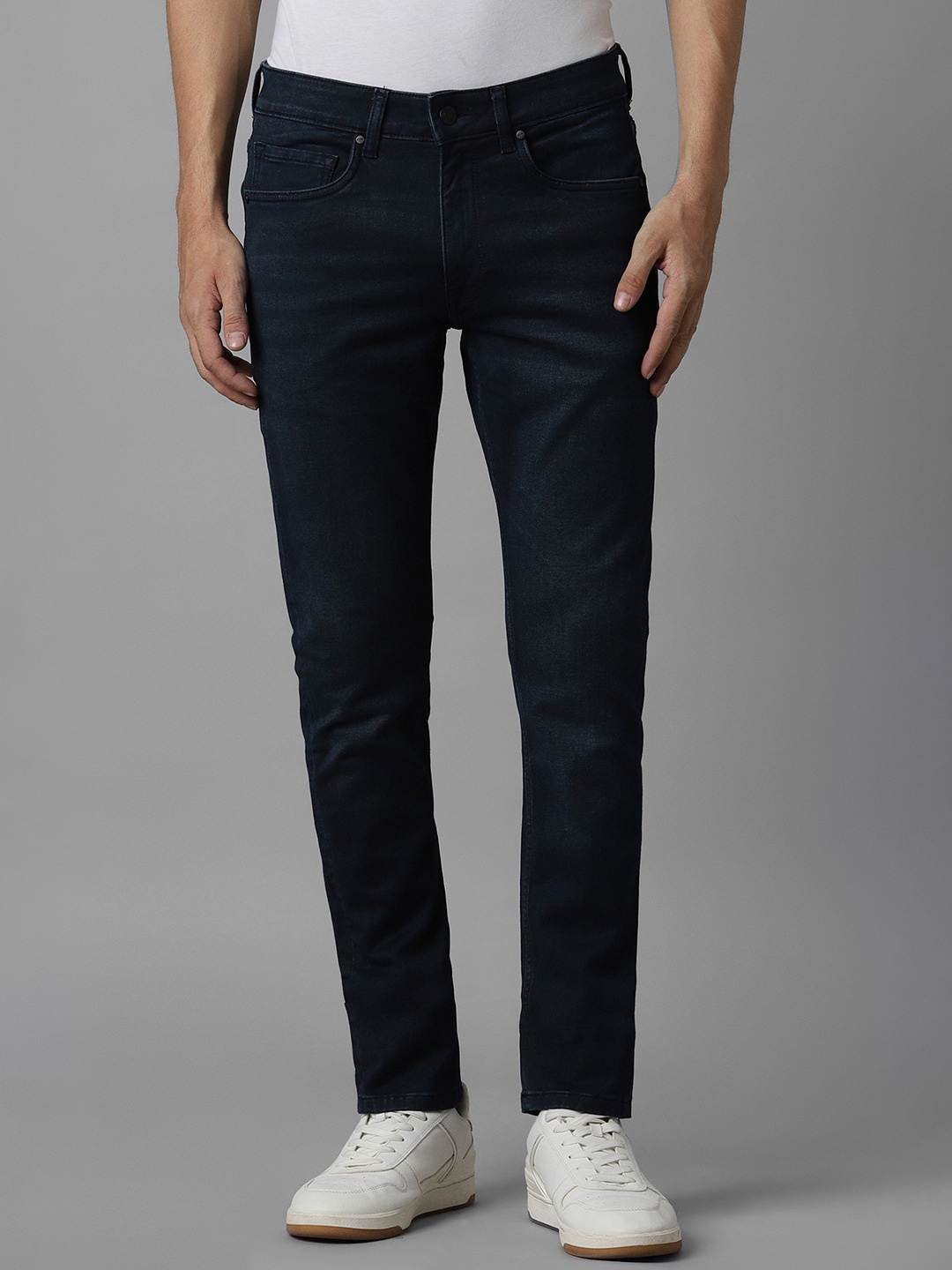 

Louis Philippe Jeans Men Slim Fit Low-Rise Clean Look Stretchable Jeans, Navy blue