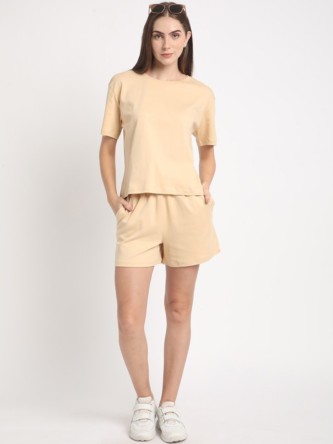 

Bene Kleed Round Neck Pure Cotton T-Shirt & Shorts, Beige