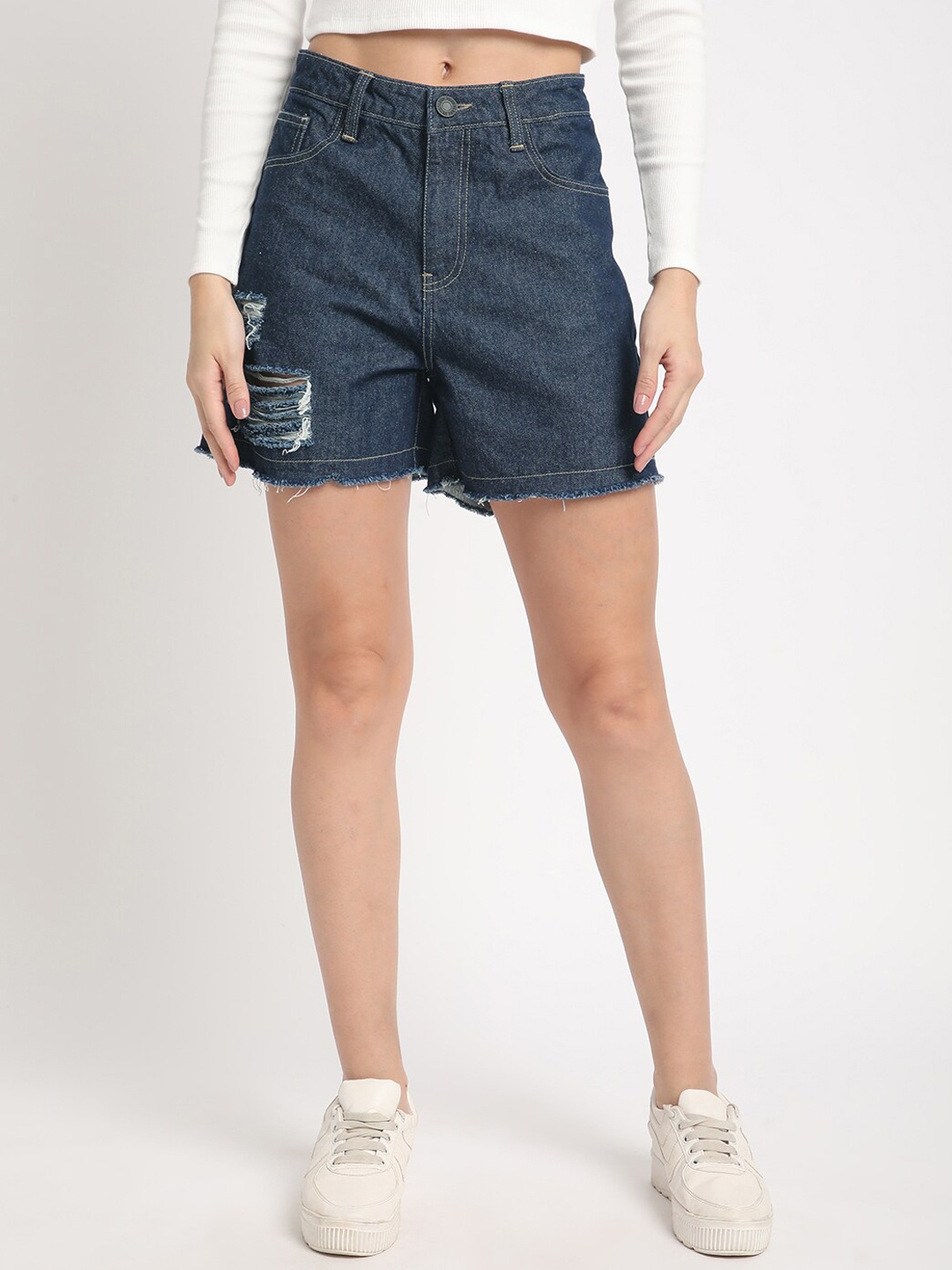 

Bene Kleed Women Mid-Rise regular fit Denim Shorts, Blue