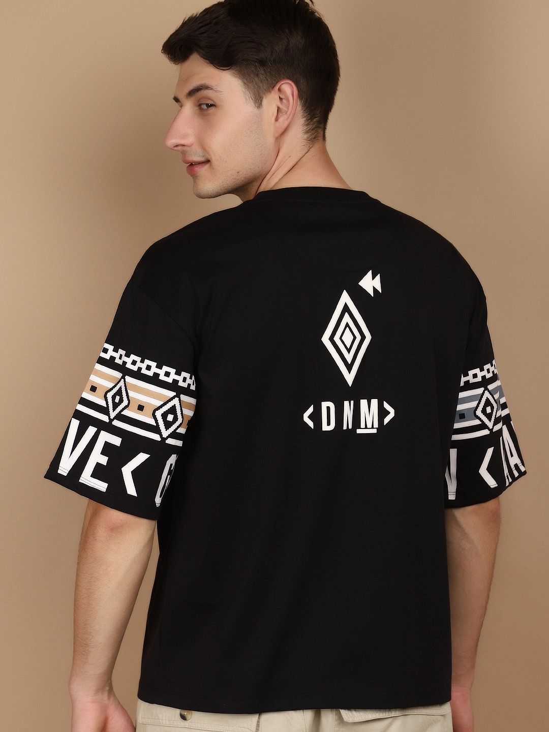 

V-Mart Graphic Printed Cotton T-Shirt, Black