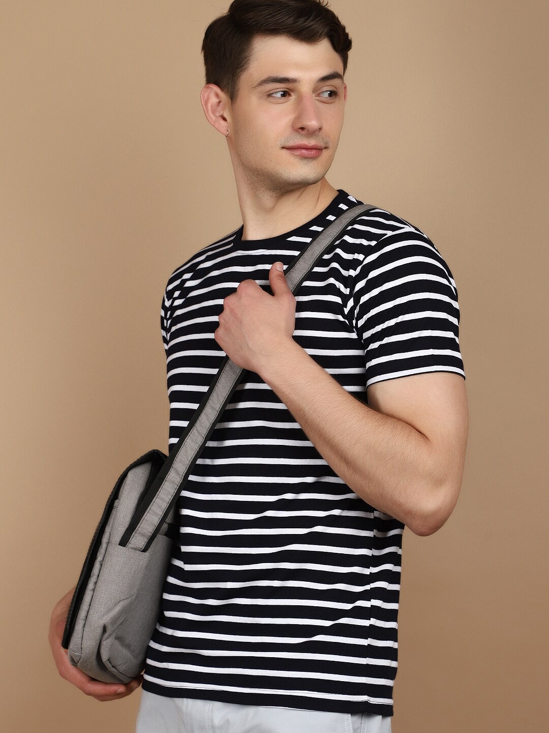 

V-Mart Striped Monochrome Slim Fit T-shirt, Navy blue