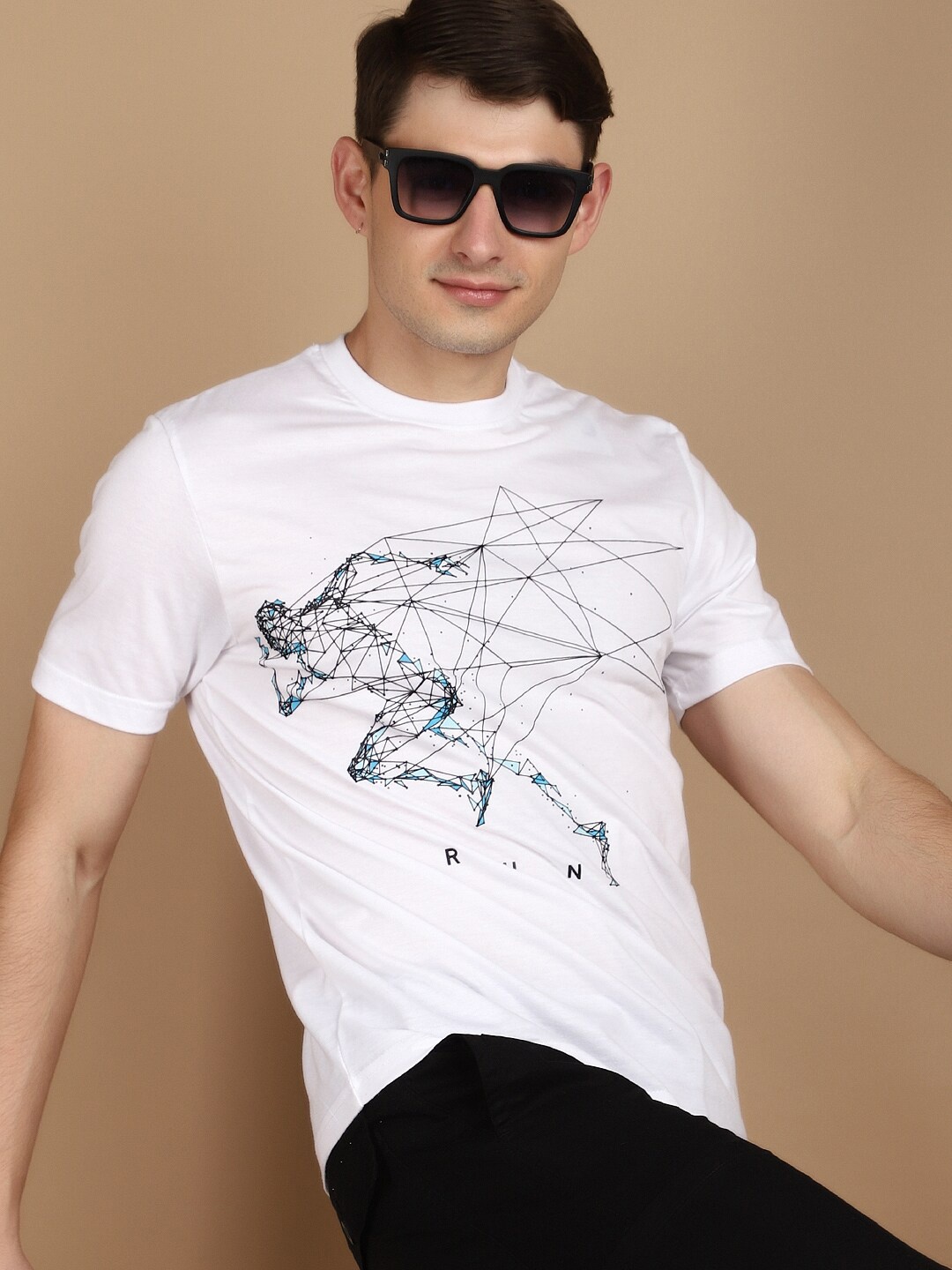 

V-Mart Graphic Printed Round Neck Short Sleeves T-shirt, White