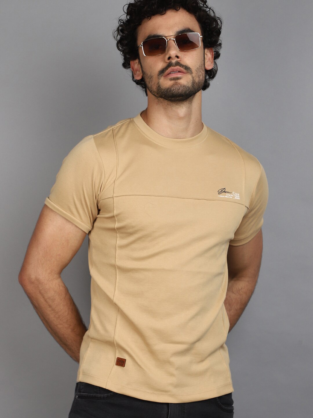 

V-Mart Round Neck Slim Fit Casual T-shirt, Beige