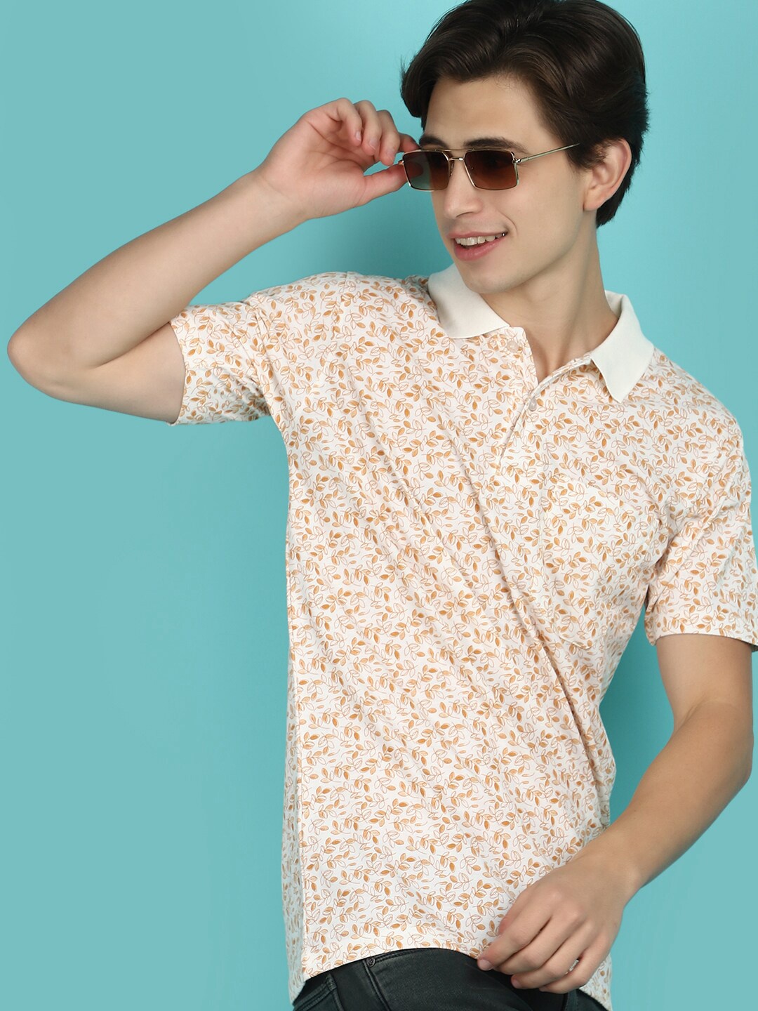 

V-Mart Floral Printed Polo Collar Slim Fit T-shirt, Off white