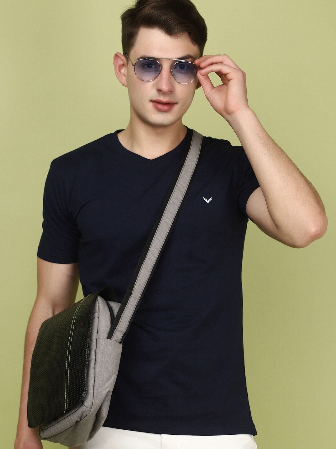 

V-Mart V-Neck Slim Fit Cotton T-shirt, Navy blue