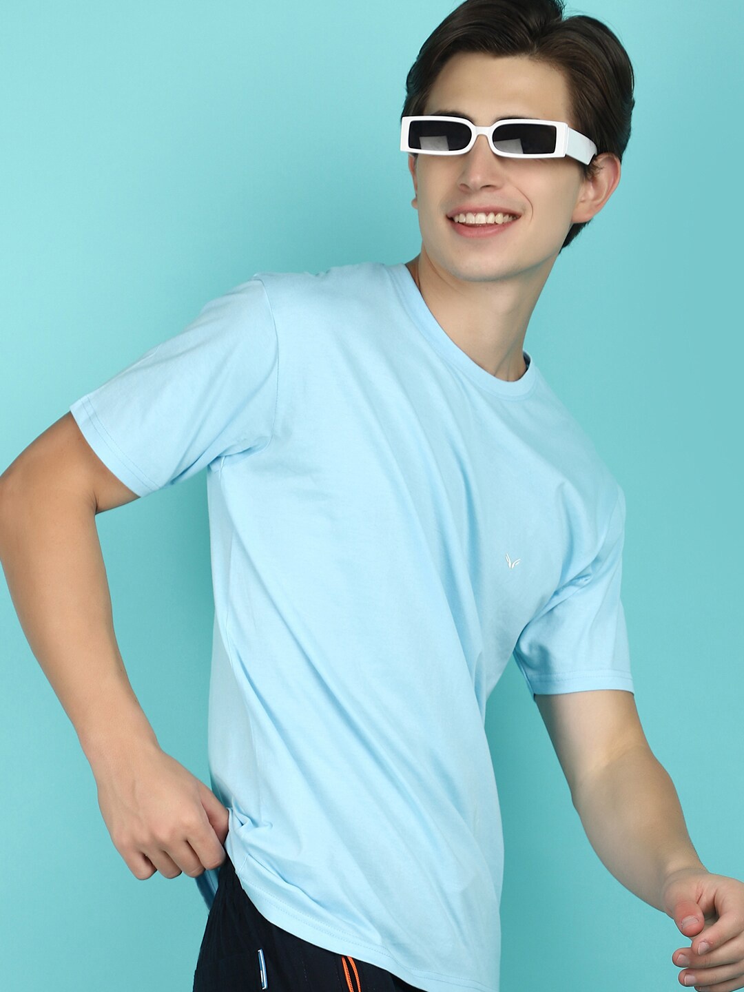 

V-Mart Round Neck Short Sleeves Cotton Slim Fit T-shirt, Blue