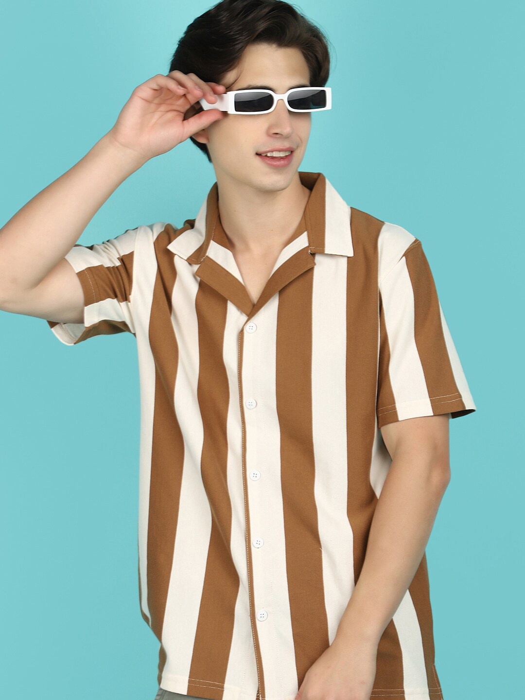 

V-Mart Striped Shirt Collar Short Sleeves Regular Fit T-shirt, Brown