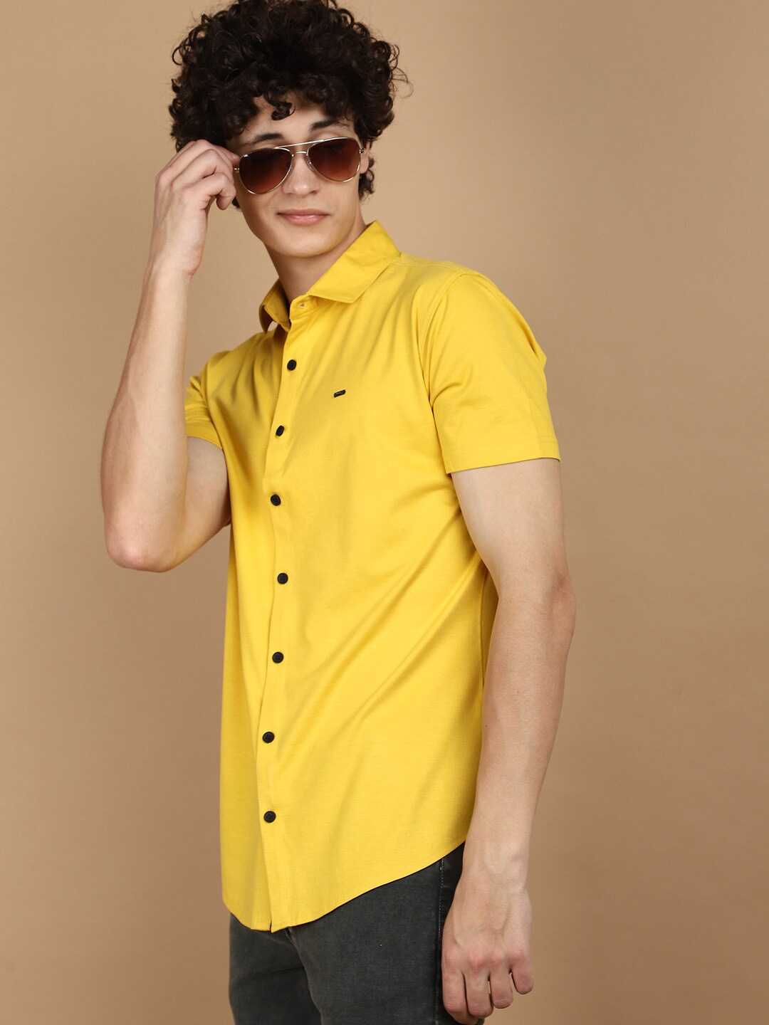 

V-Mart Polo Collar Pockets T-shirt, Yellow