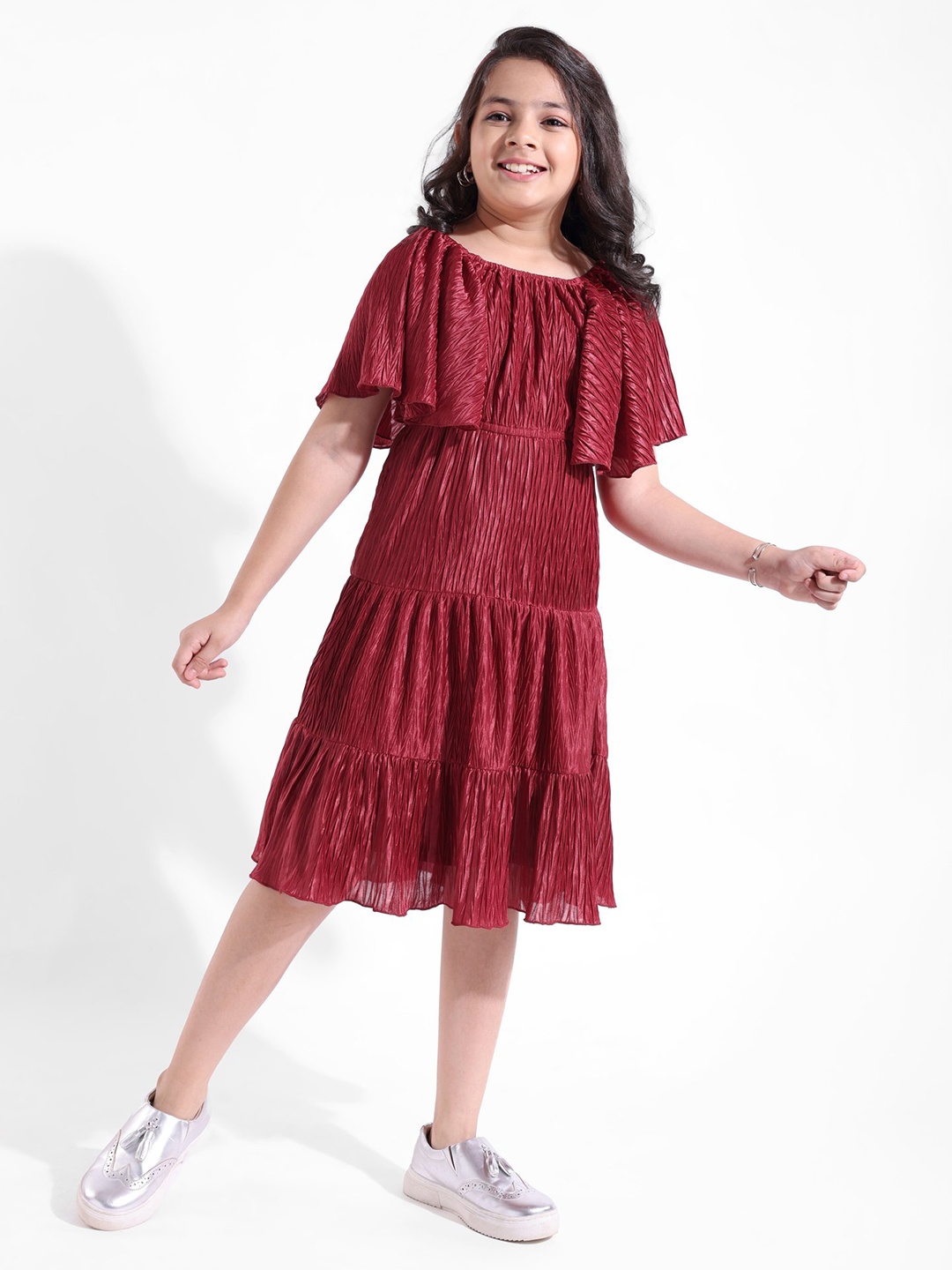

Hola Bonita Girls Self Design Flared Sleeves A-Line Dress, Maroon