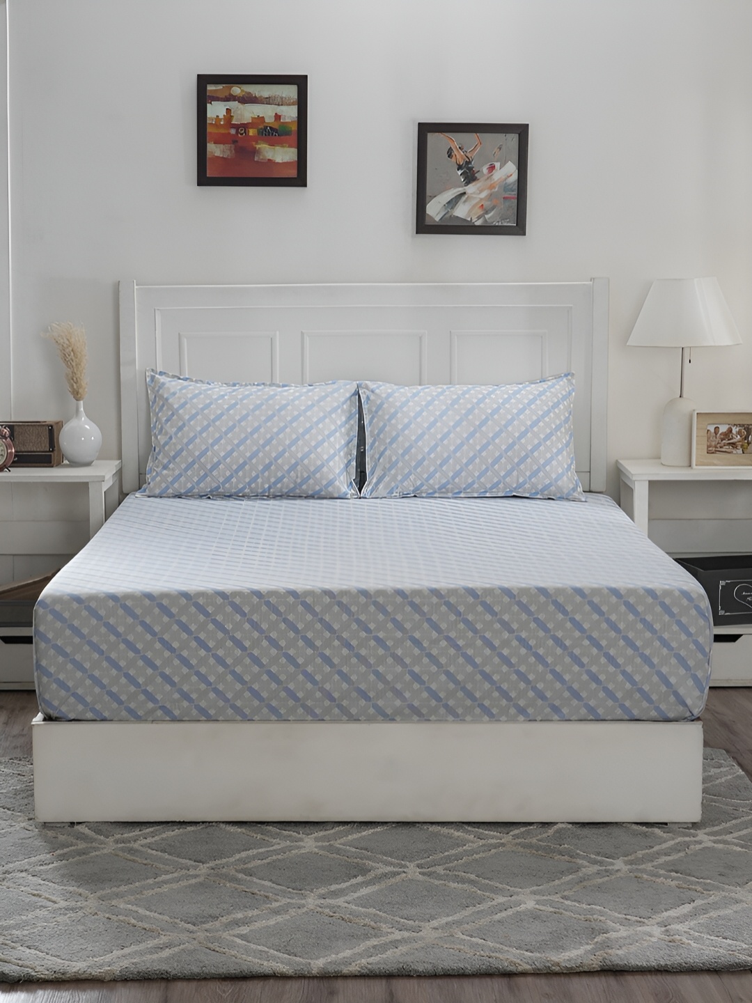 

MASPAR Blue Printed 144TC Cotton King Bedsheet With Pillow Cover