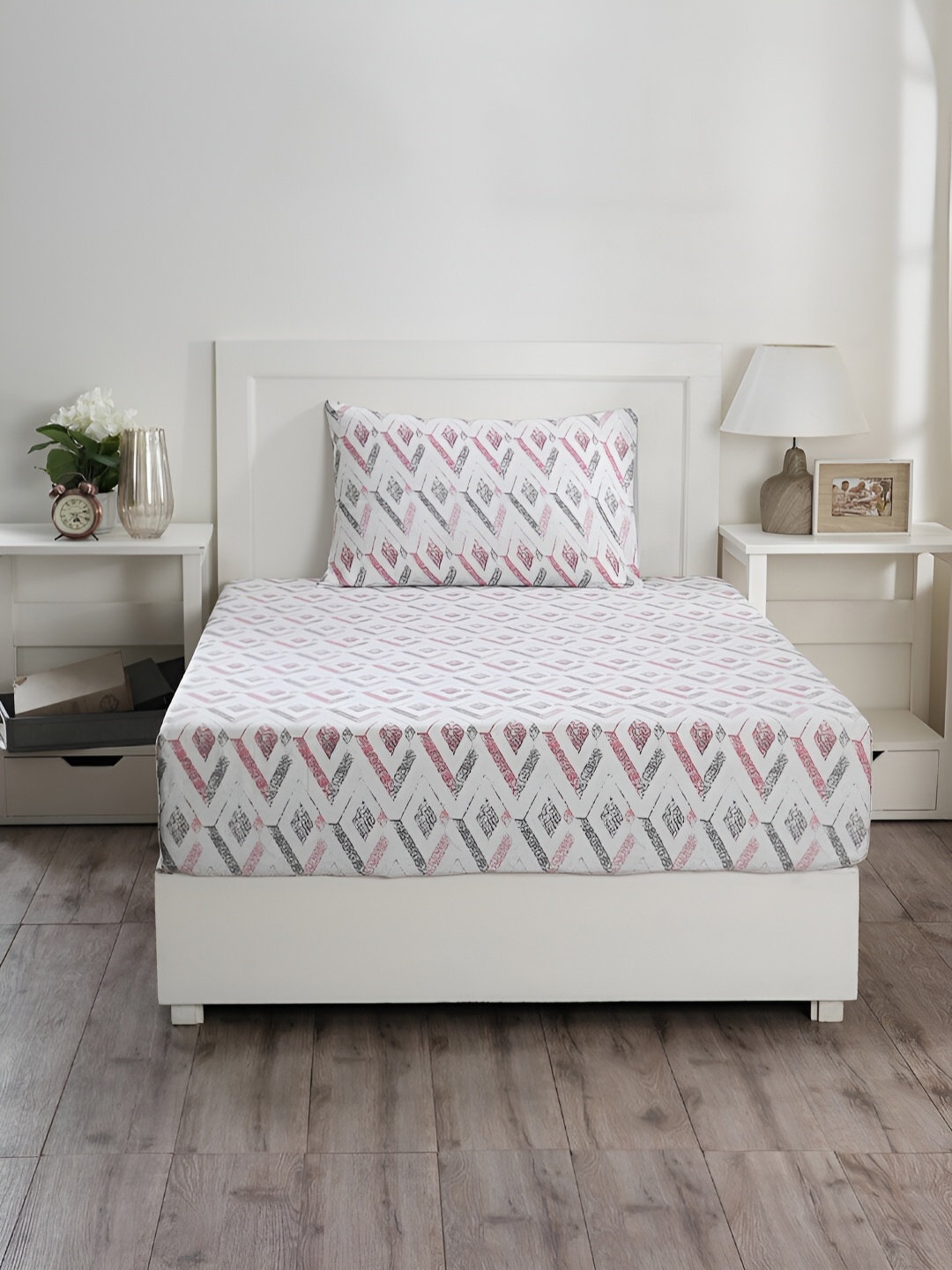 

MASPAR PBS Refined Retro White Printed 210 TC Cotton Single Bedsheet & 1 Pillow Covers