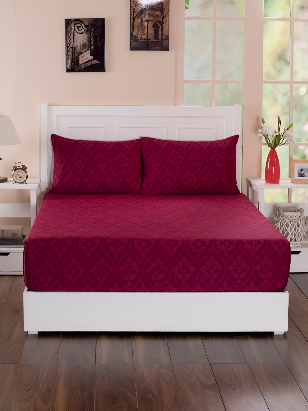 

MASPAR Royal Botanic Red Printed 200 TC Cotton Double Queen Bedsheet & 2 Pillow Covers