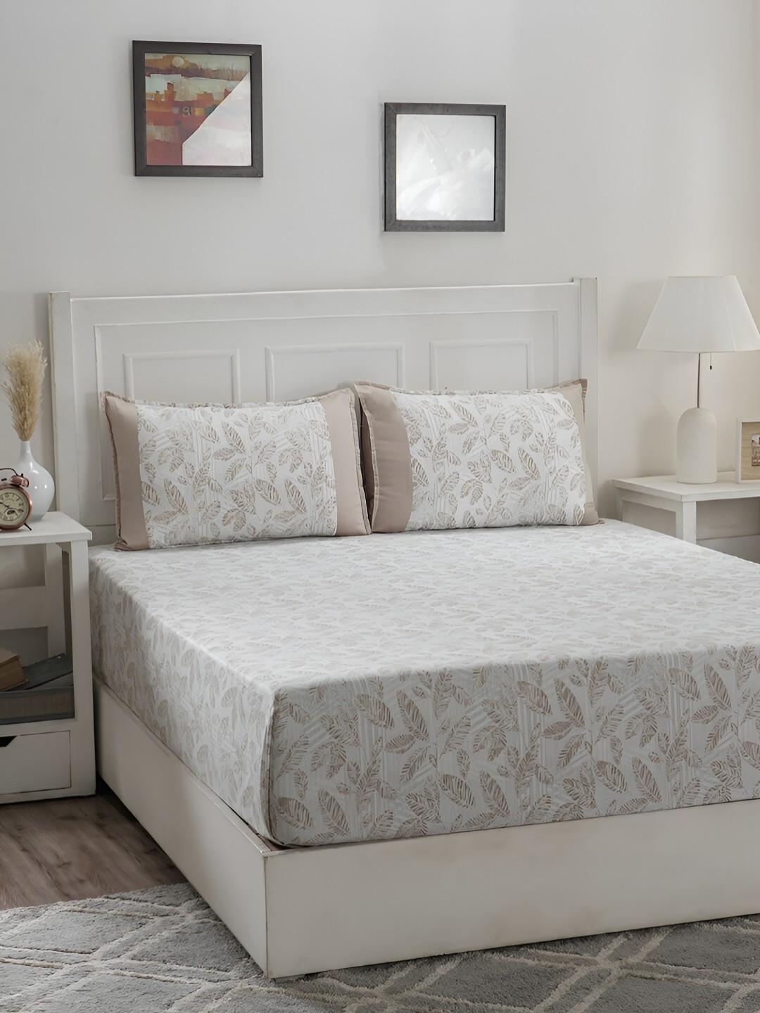 

MASPAR Optimist Bloom Beige Floral-Printed 200TC Cotton Queen Bedsheet & Pillow Cover