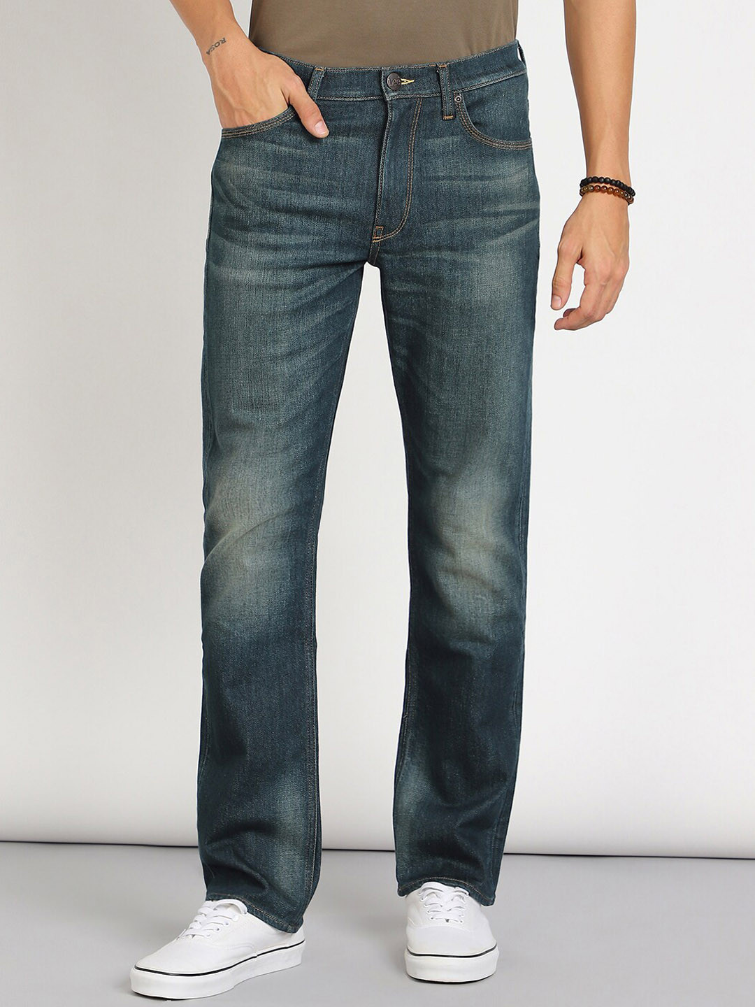 

Lee Men Rodeo Straight Fit Light Fade Stretchable Jeans, Blue