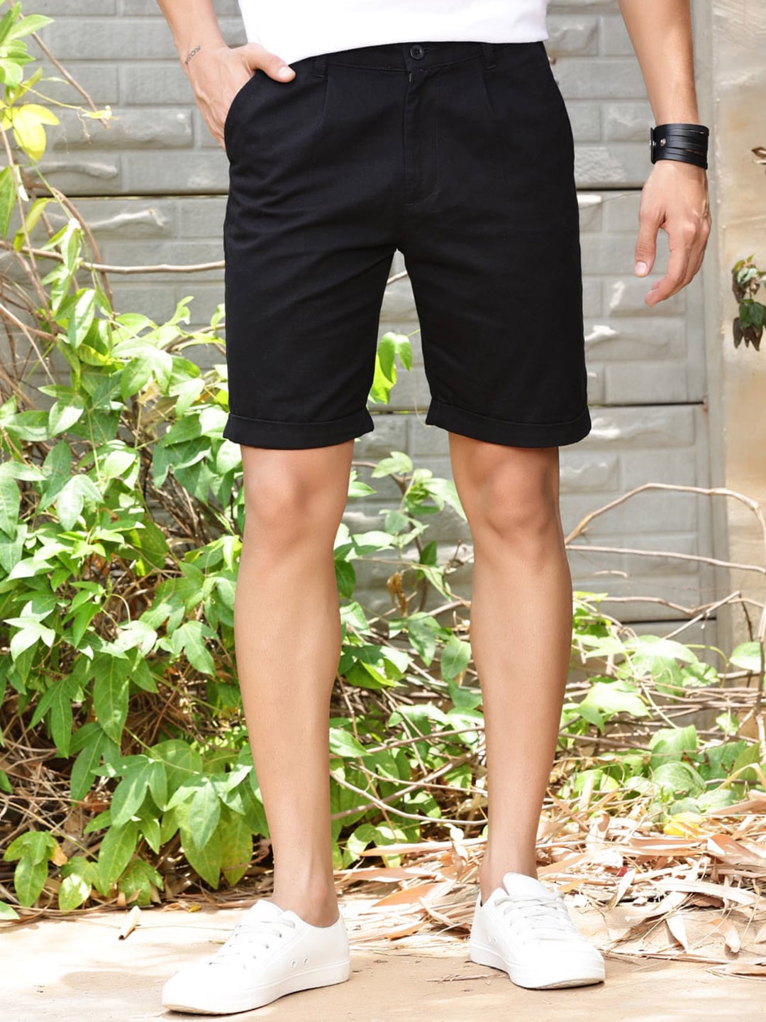 

Provogue Men Slim Fit Chinos Shorts, Black