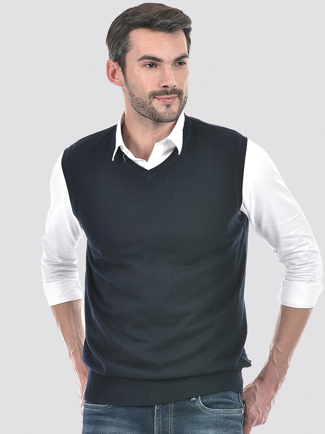 

Numero Uno V Neck Sleeveless Cotton Sweater Vest, Navy blue