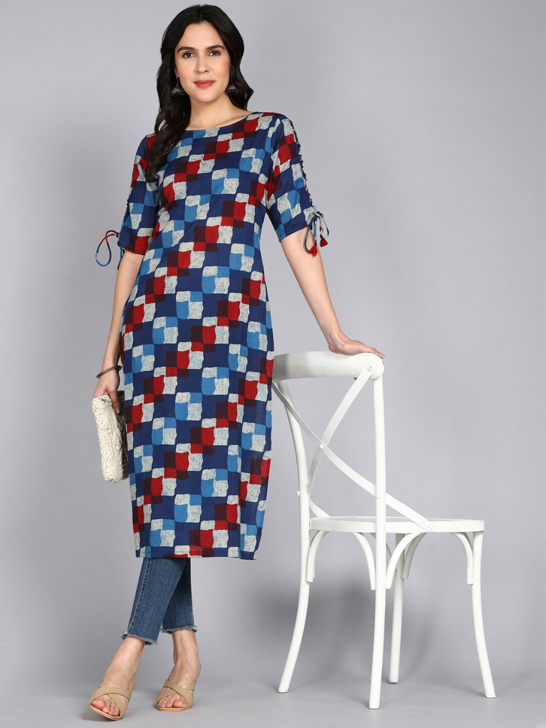 

ftDiva Geometric Printed Boat Neck Pure Cotton Straight Kurta, Blue