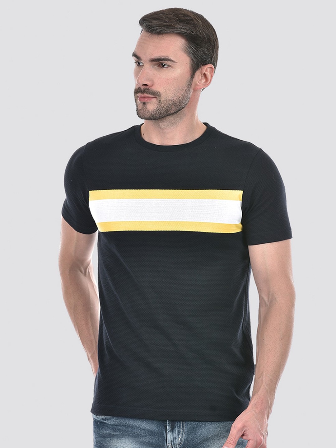 

Numero Uno Colourblocked Round Neck T-shirt, Navy blue