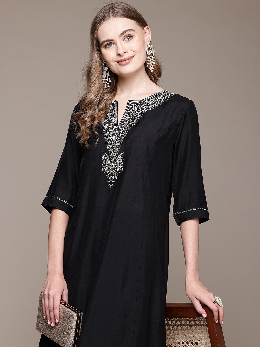 

Readiprint Women Floral Embroidered Regular Sequinned Pure Silk Kurta with Palazzos, Black