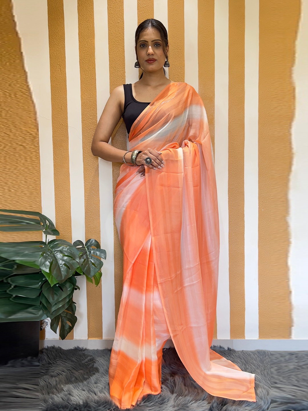 

Reeta Fashion Striped Ready to Wear Saree, Peach