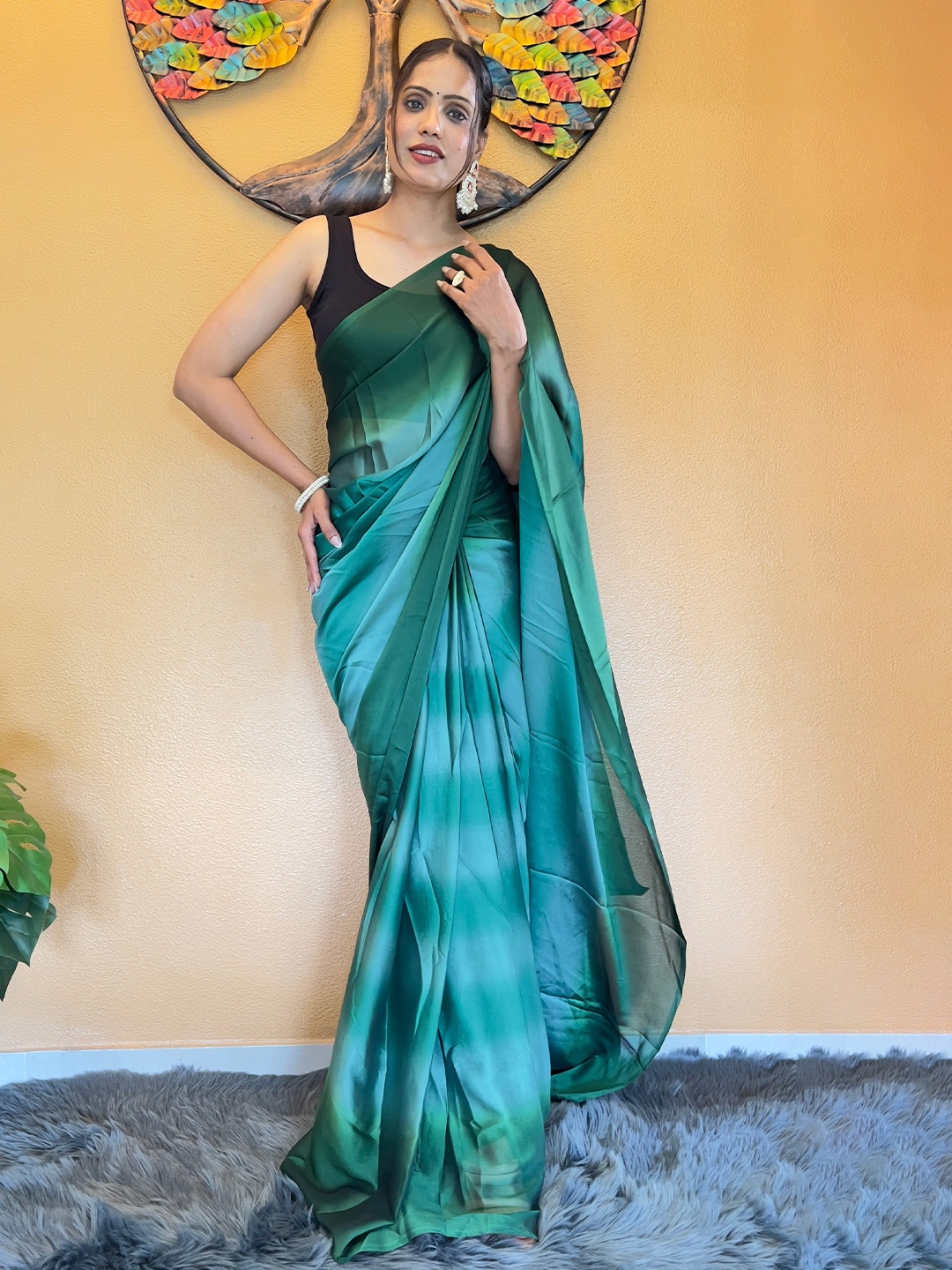 

Reeta Fashion Ombre Pure Georgette Ready to Wear Saree, Green