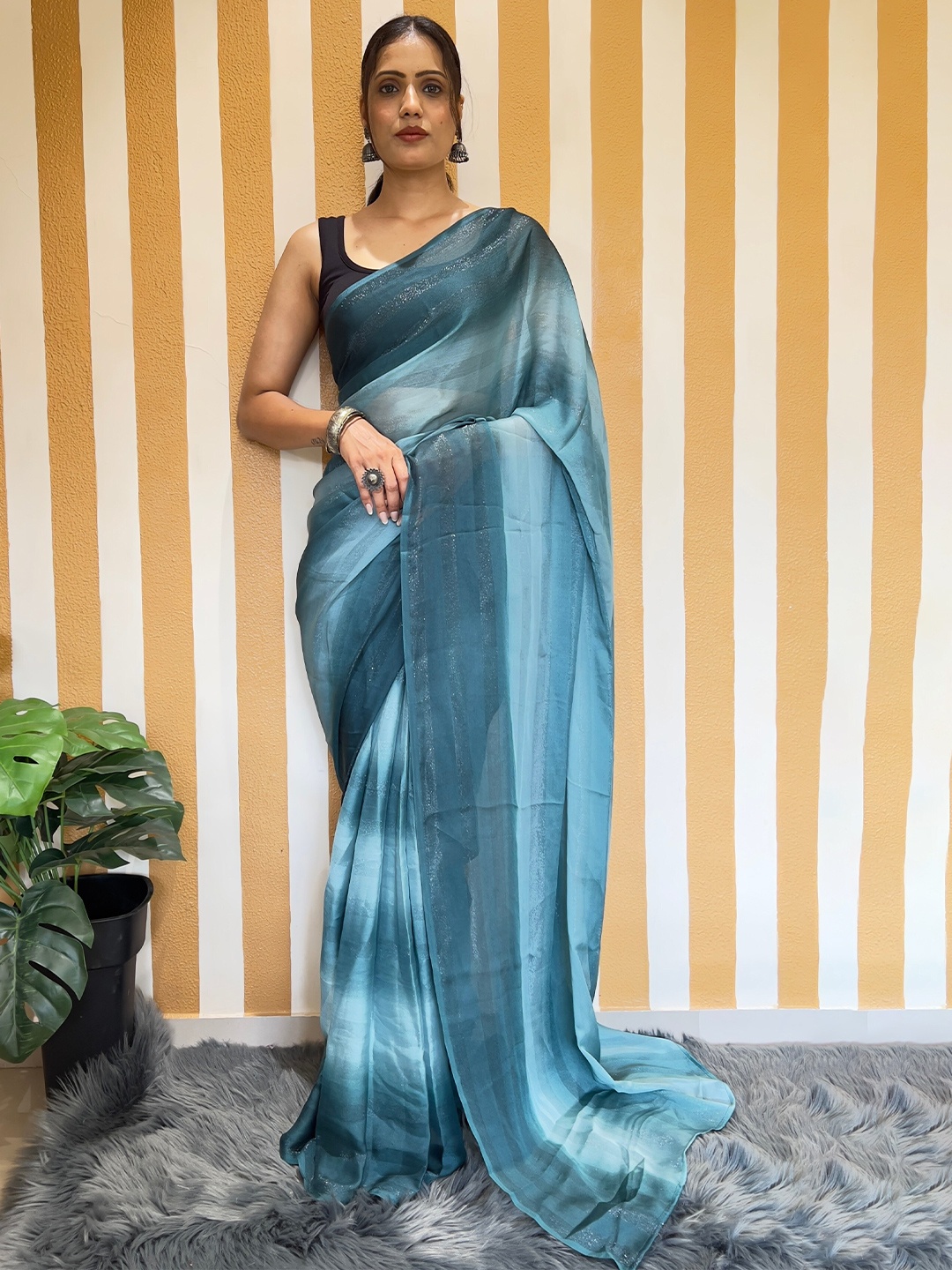 

Reeta Fashion Ombre Ready to Wear Saree, Teal