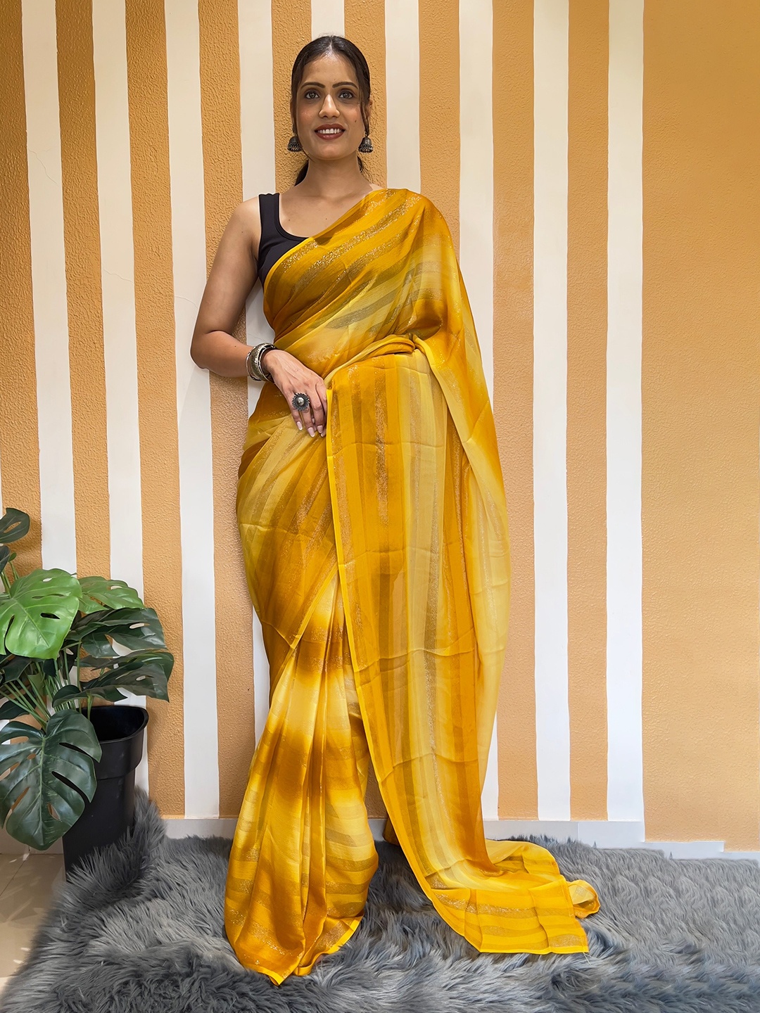 

Reeta Fashion Ombre Ready to Wear Saree, Mustard