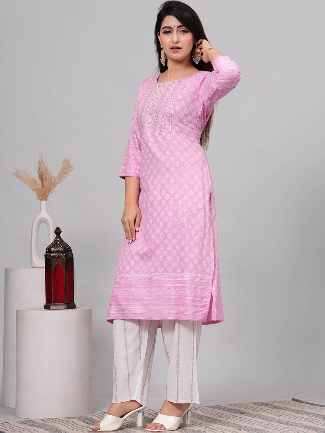 

ANJAYA Floral Printed Regular Thread Work Kurta With Trousers, Peach