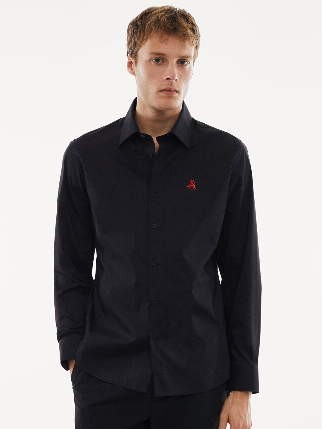 

MISCHIEF MONKEY Classic Tailored Fit Casual Shirt, Black
