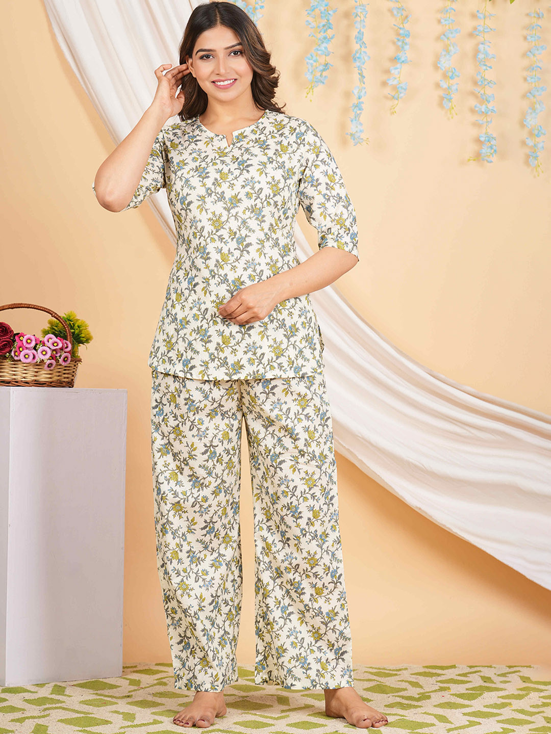 

RAJPUTANA CAMISA Floral Printed Pure Cotton Night Suit, White