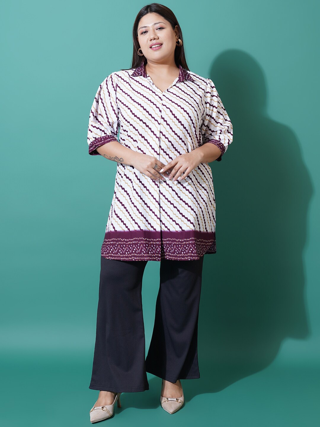 

U&F Beyond Plus Size Geometric Print Crepe Regular Top, White