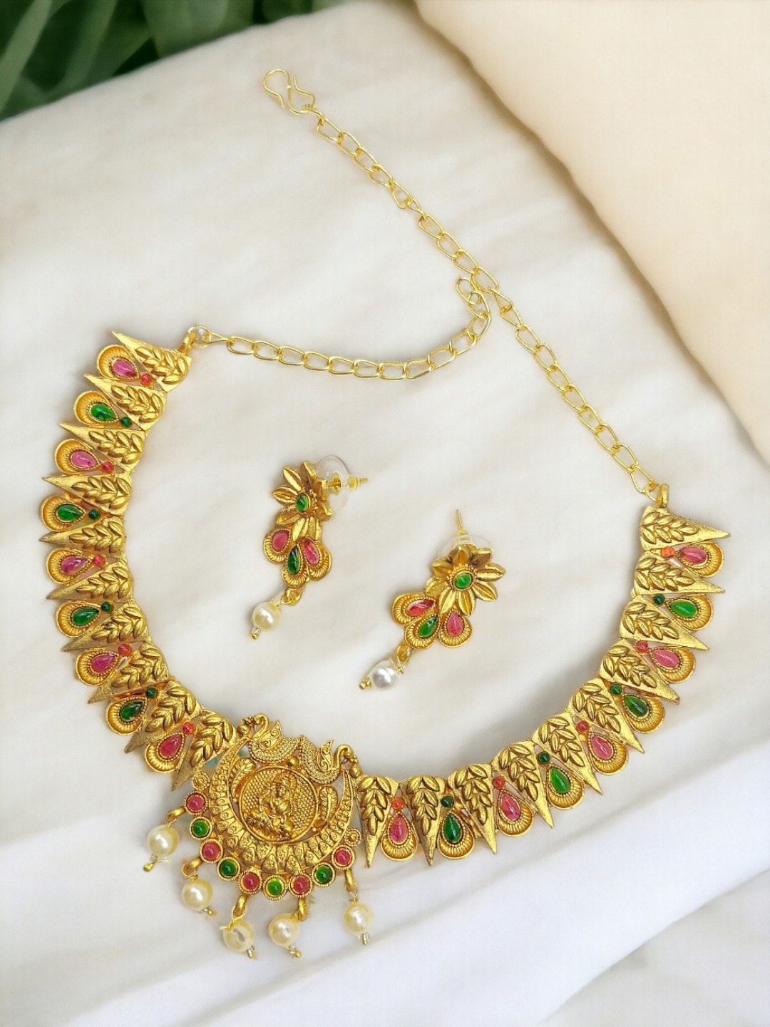 

AccessHer Gold Plated Stone Studded Jewellery Set