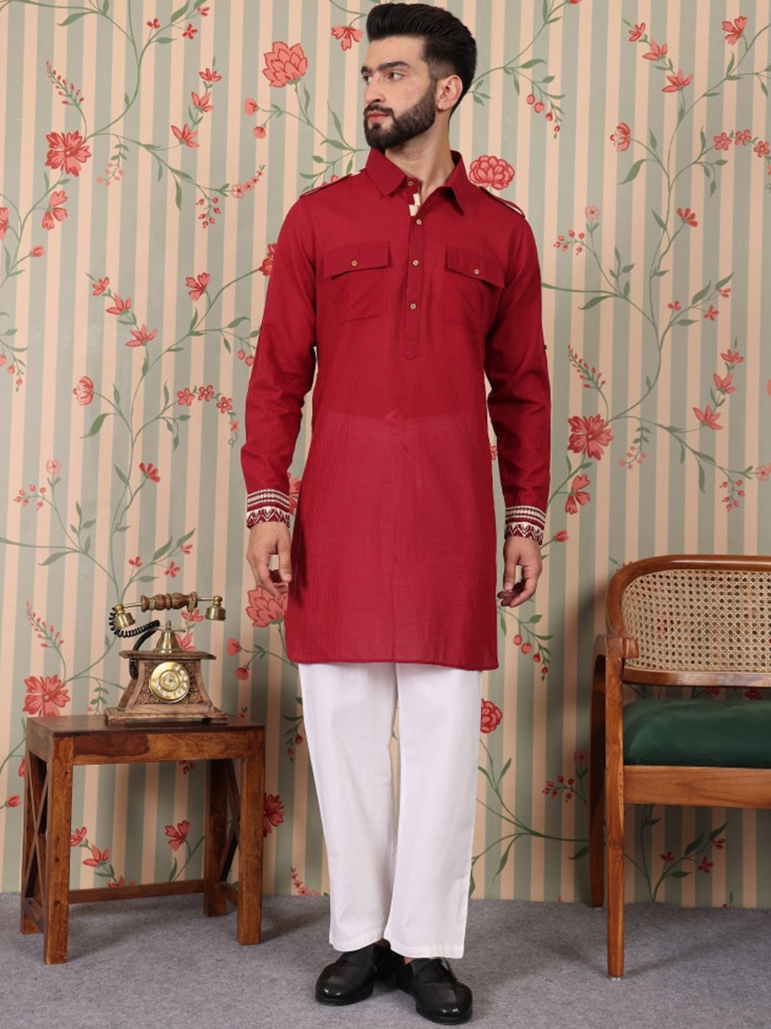 

Ode by House of Pataudi Shirt Collar Roll-Up Sleeves Cotton Pathani Kurta, Maroon