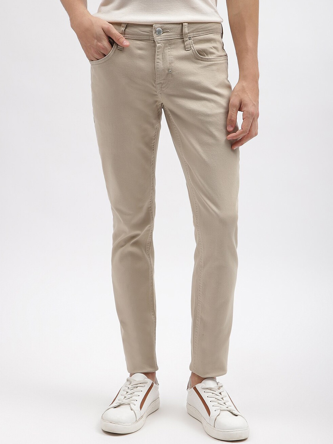 

Antony Morato Men Tapered Fit Mid Rise Clean Look Stretchable Jeans, Beige