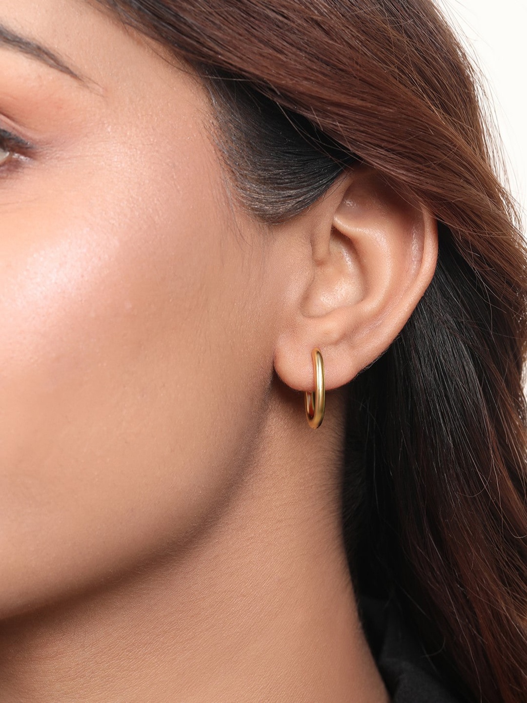 

Zavya 925 Pure Sterling Silver Gold-Plated Contemporary Hoop Earrings