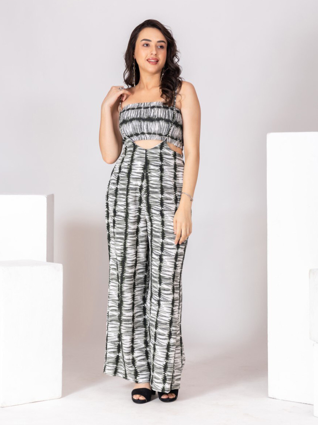 

HOUSE OF MIRA Abstract Printed Shoulder Straps Jumpsuit, Olive