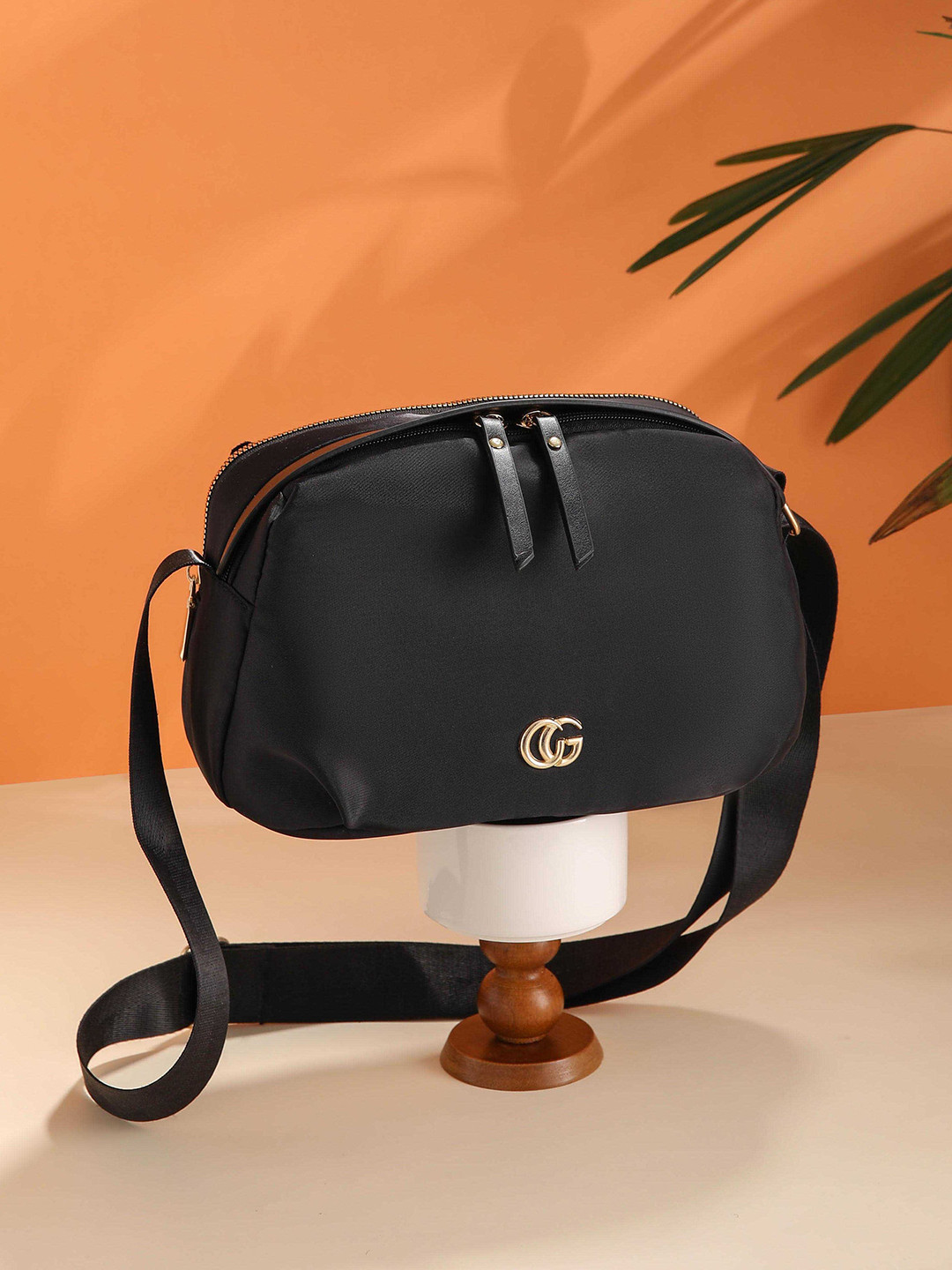

Diva Dale Structured Sling Bag, Black