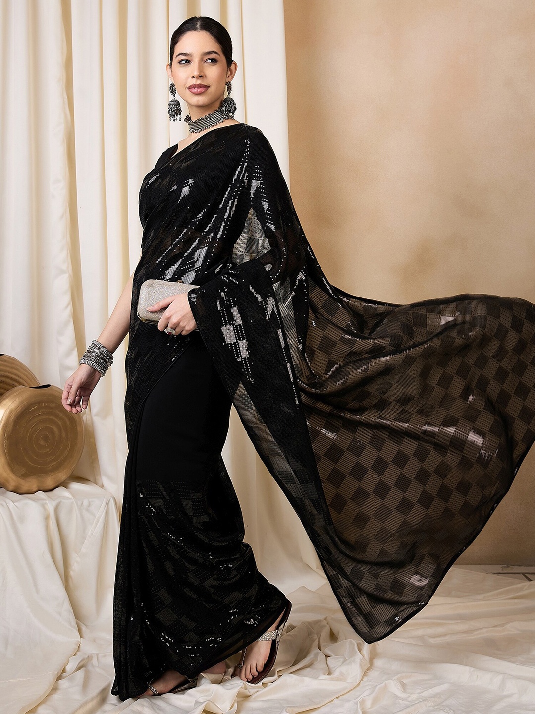 

KAVINDI Embellished Sequinned Pure Georgette Saree, Black