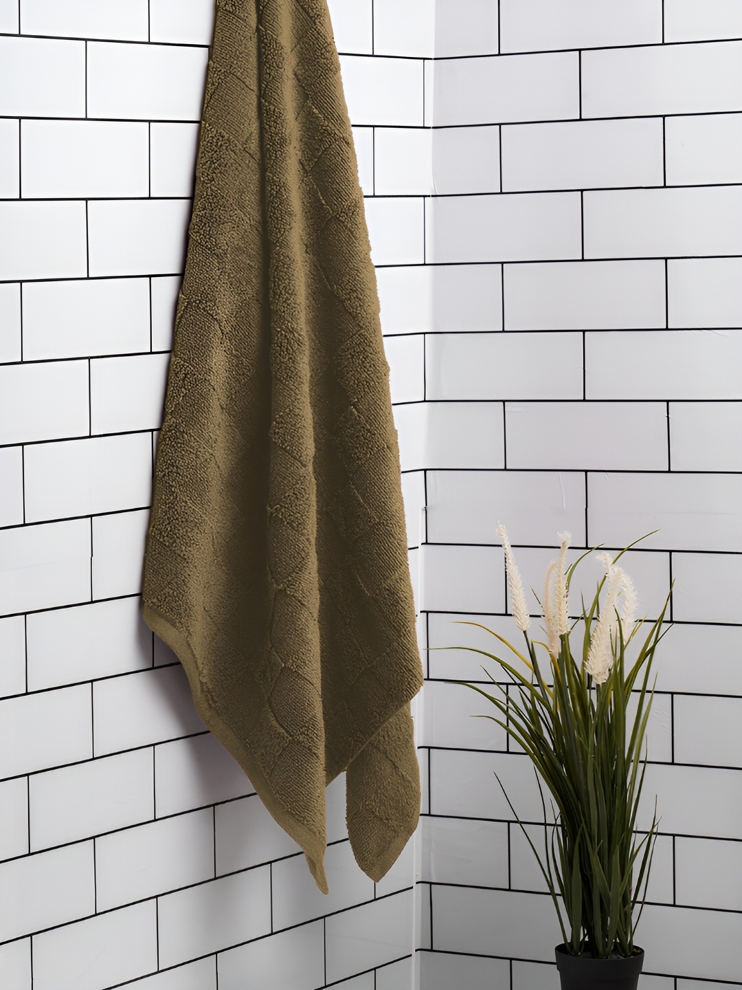 

SPACES Brown Cotton 580 GSM Bath Towel