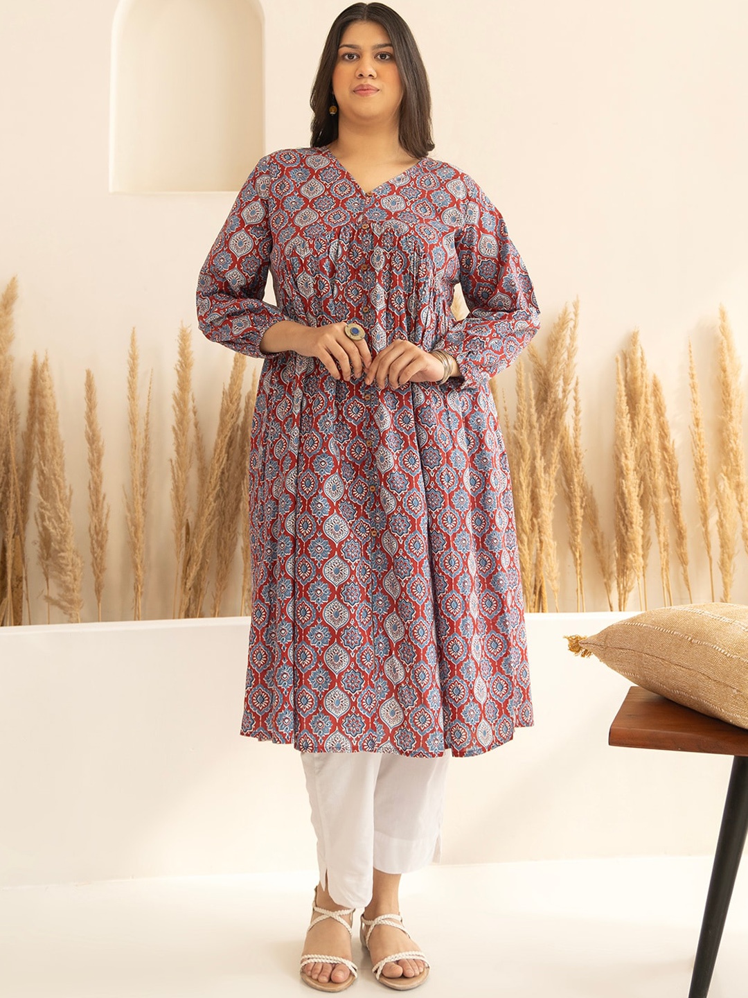 

Janasya Plus Size Ethnic Motifs Printed V-Neck Cotton A-Line Kurta, Red