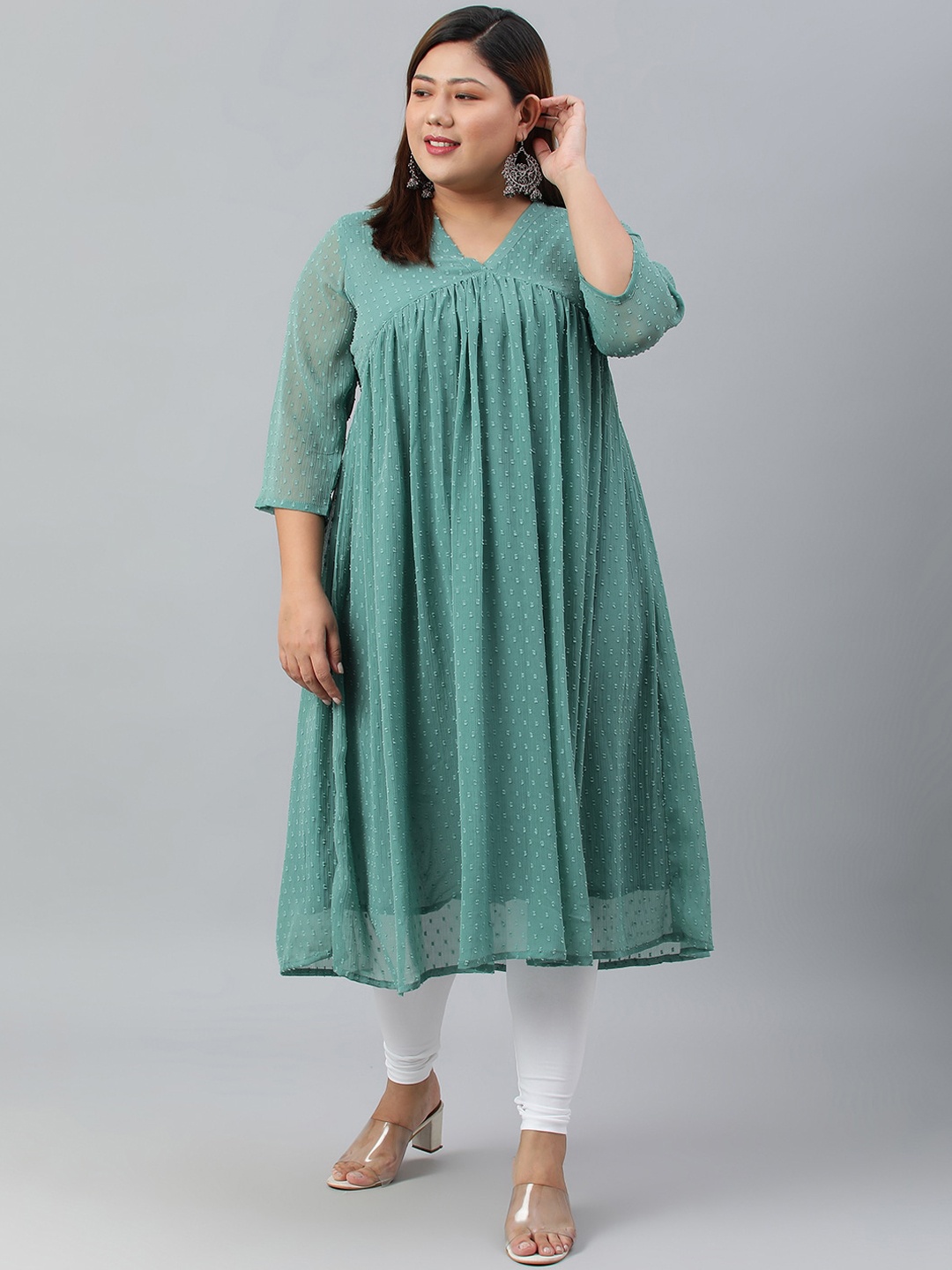 

Janasya Pluse Size Striped V-Neck Three-Quarter Sleeves Thread Work Anarkali Kurta, Green