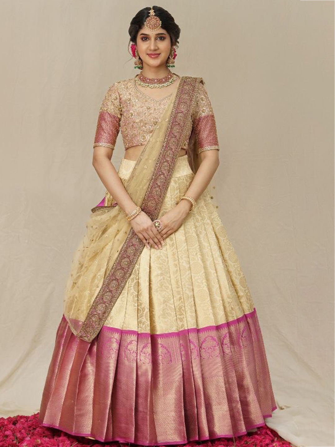 

Fashion Basket Woven Design Semi-Stitched Lehenga & Blouse With Dupatta, Cream