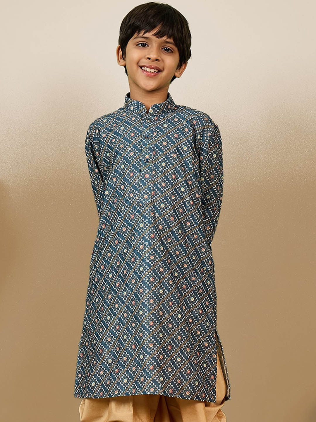 

Sanwara Boys Geometric Woven Design Sequinned Cotton Straight Kurta, Grey