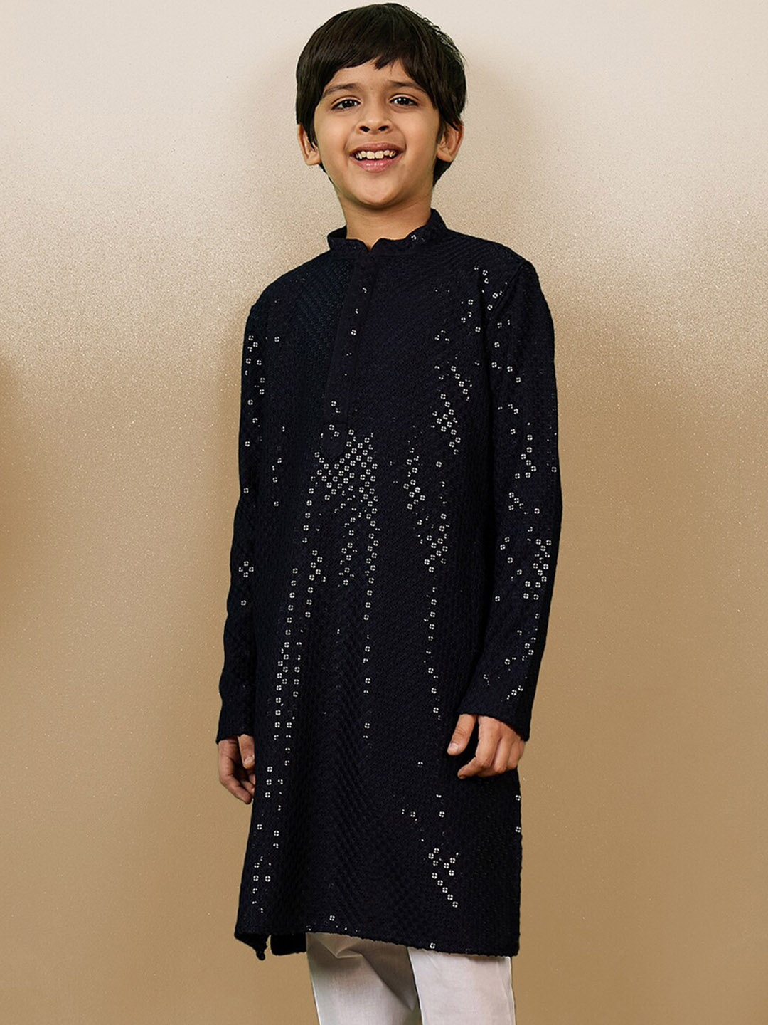 

Sanwara Boys Geometric Woven Design Mandarin Collar Chikankari Straight Kurta, Blue