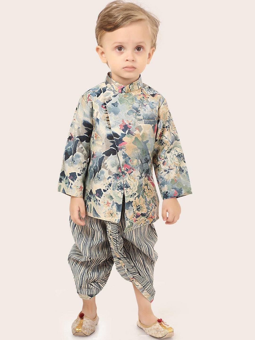 

Ethniks Neu-Ron Boys Floral Printed Pure Cotton Straight Kurta With Dhoti Pants, Grey