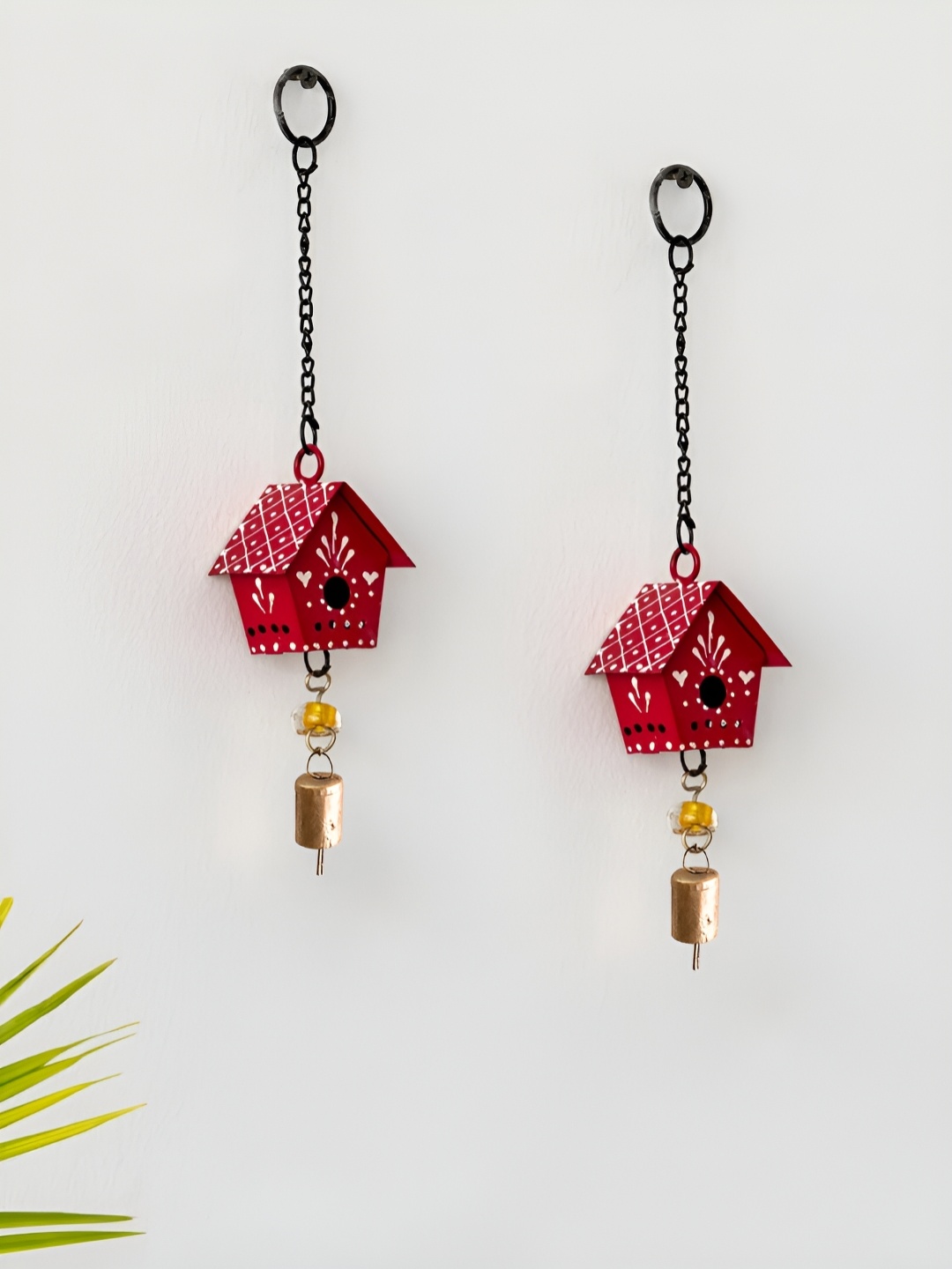 

JASMEY HOMES Red 2 Pieces Textured Little Hut Wind Chimes