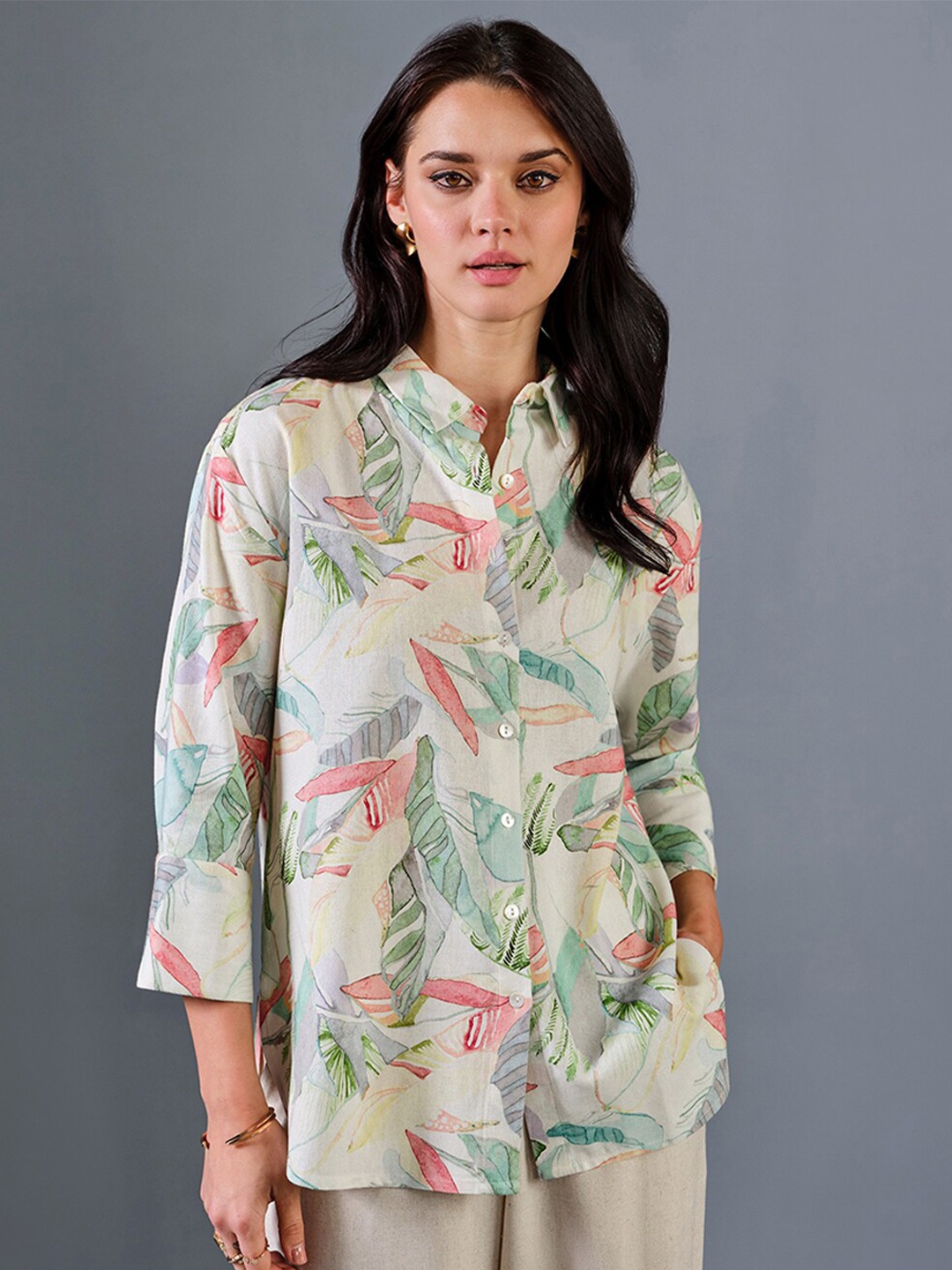 

AND Floral Print Mandarin Collar Shirt Style Top, Beige