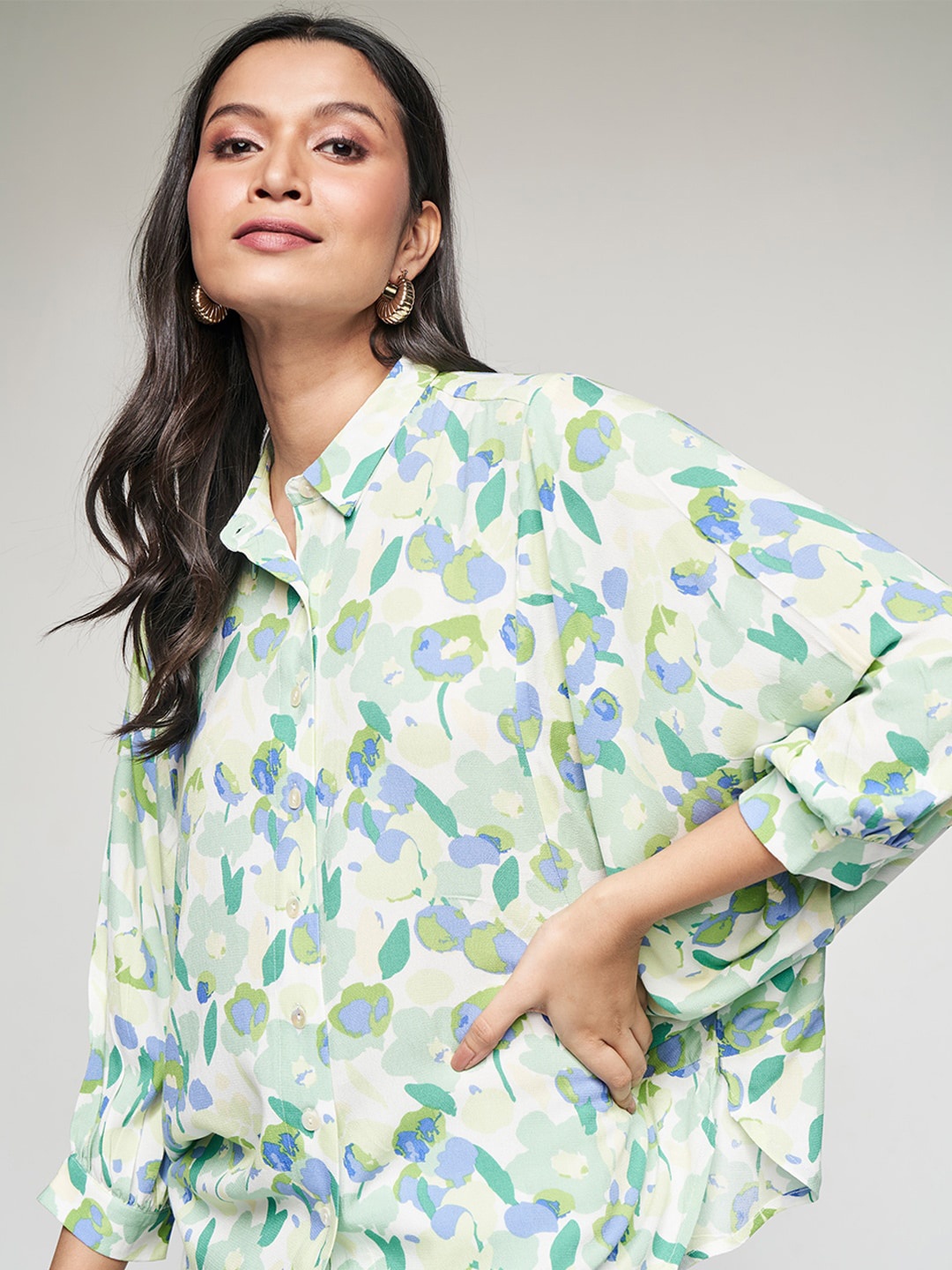 

AND Print Batwing Sleeve Shirt Style Top, Green